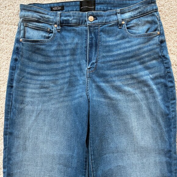 White House Black Market High Rise Blue Jeans - Picture 5 of 15